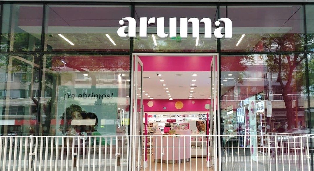 Interior tienda Aruma - vista principal